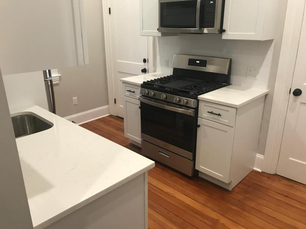 - - Near South - Jfk-umass Area Habitación en casa particular Boston