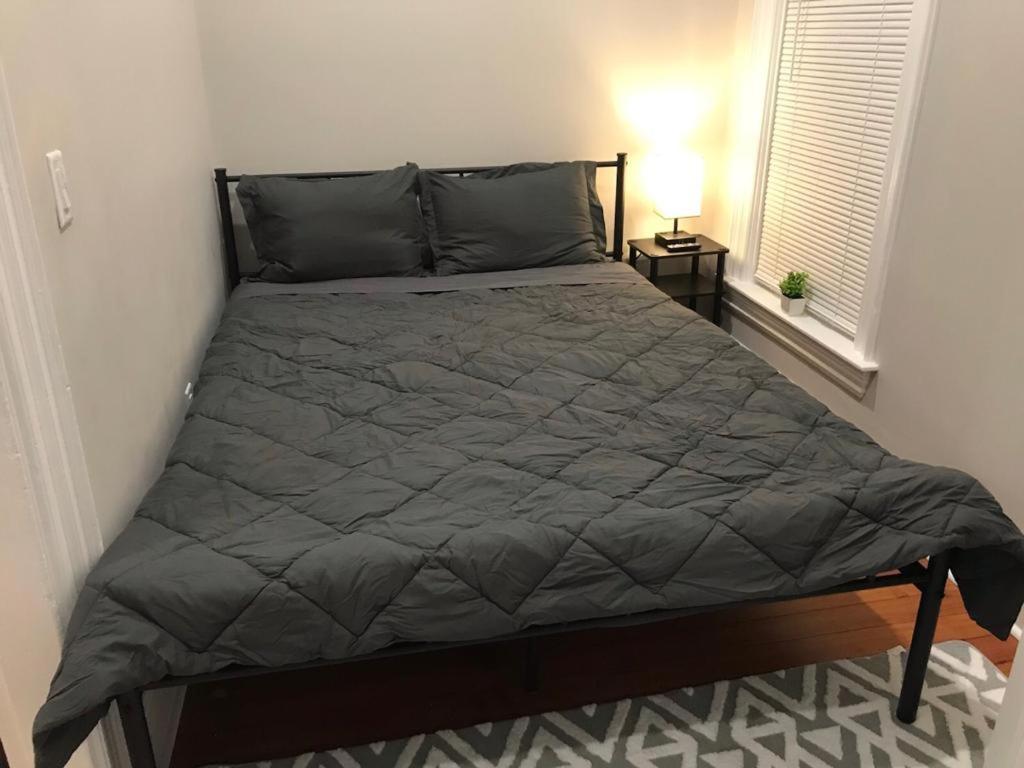 - - Near South - Jfk-umass Area Habitación en casa particular *