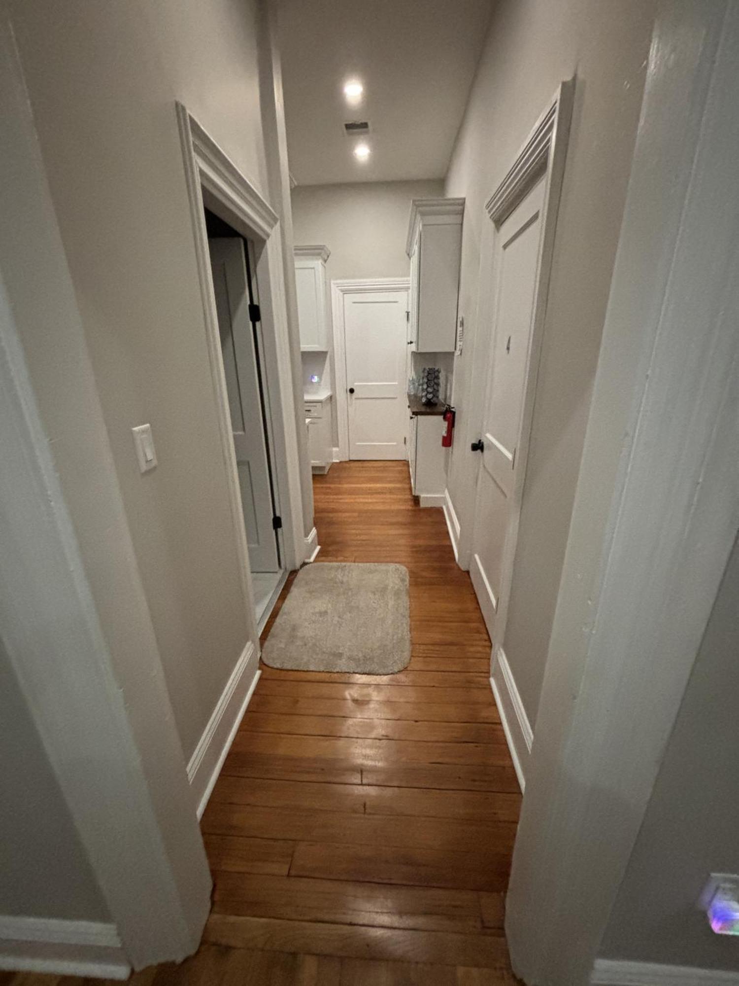 - - Near South - Jfk-umass Area Habitación en casa particular *